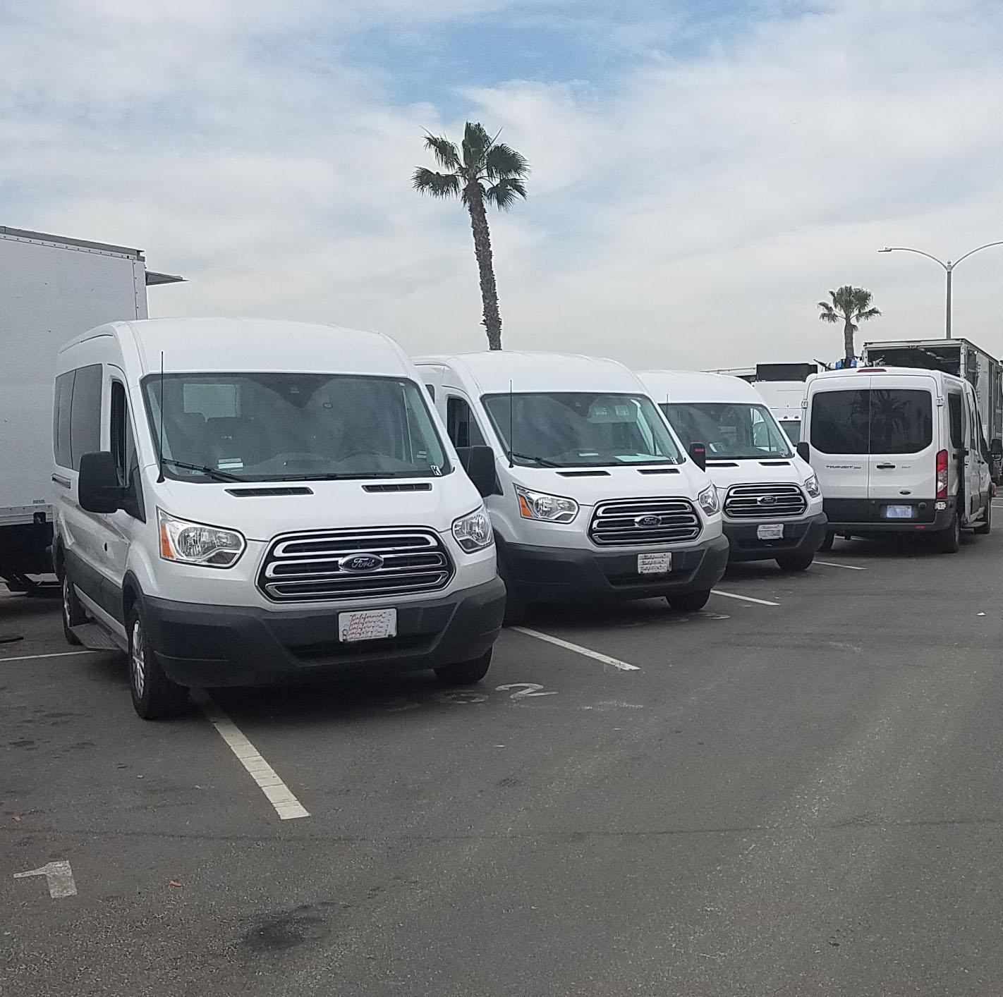 van rental lax